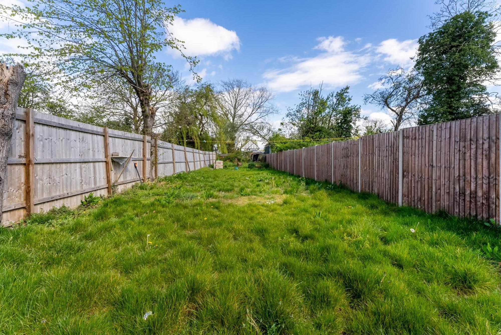 Stylish Wembley Gem - Parking -Sleeps 14 Лондон Екстериор снимка